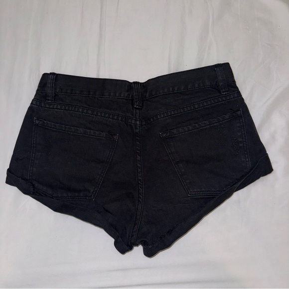 Amuse Society Black Jean Shorts - Picture 2 of 2
